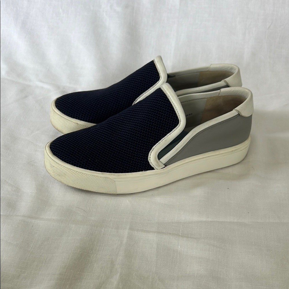Vince Bram Slip On Sneaker. Size 5.5 / 6